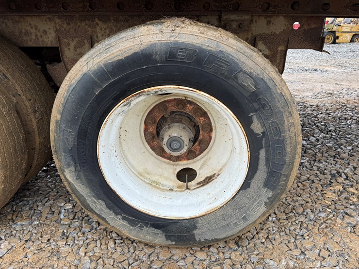 1993-trailmobile-van-image-29