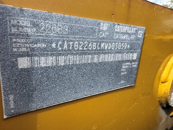 2014-caterpillar-226b3-image-47