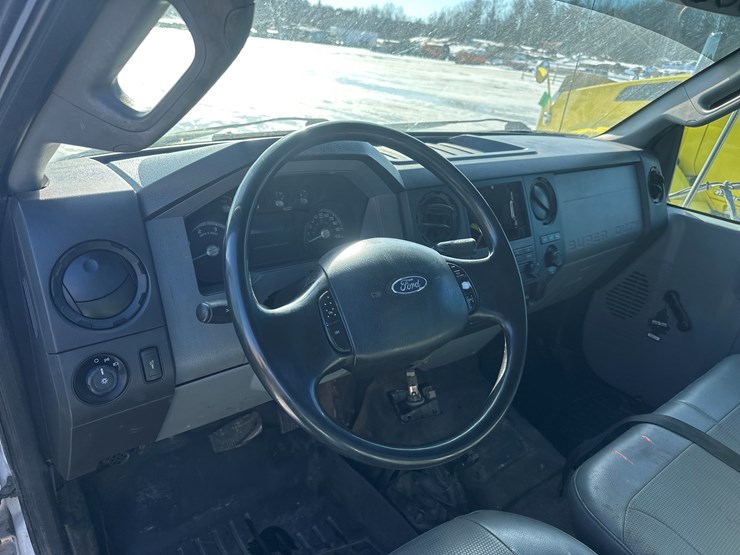 2012-ford-f650-image-25