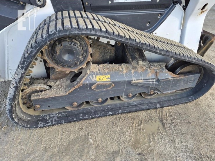 2020-bobcat-t76-image-10