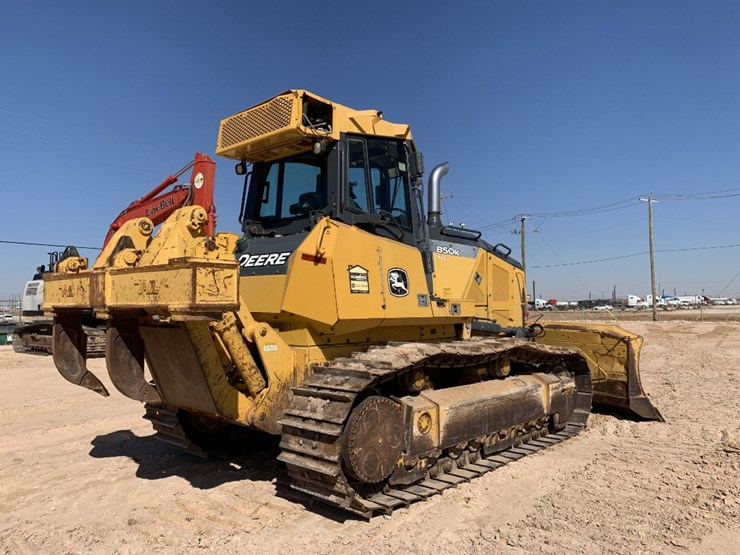 2015-deere-850k-xlt-image-5