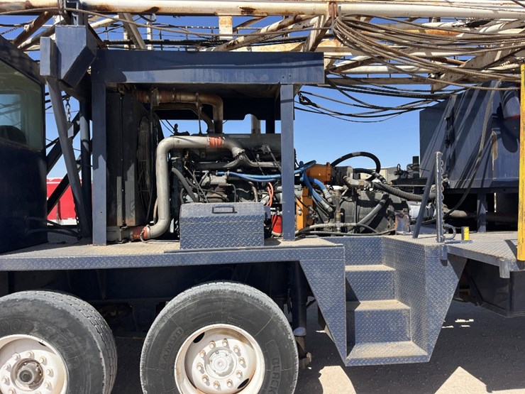 1982-rig-tech-450-series-well-service-rig-image-14