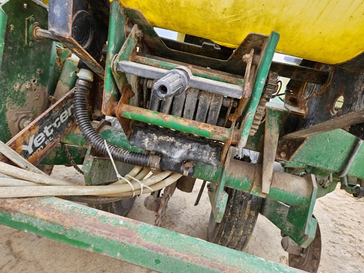 john-deere-7200-image-34