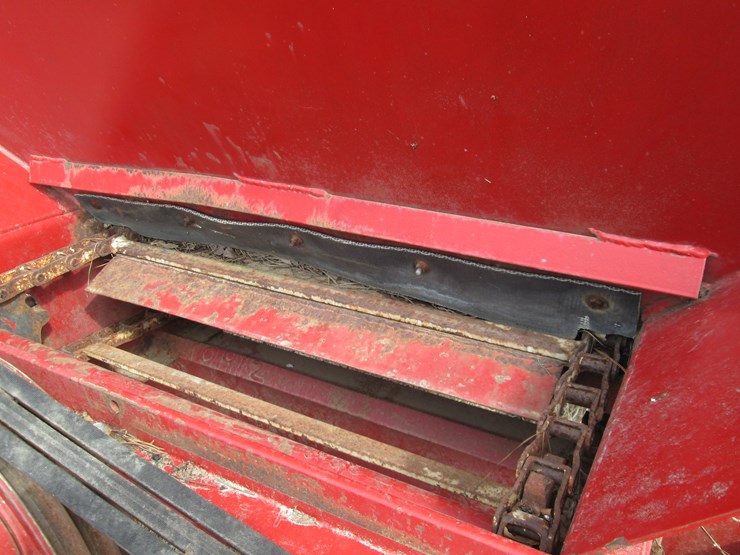 #27354-•-mallett-pull-type-spreader-image-12