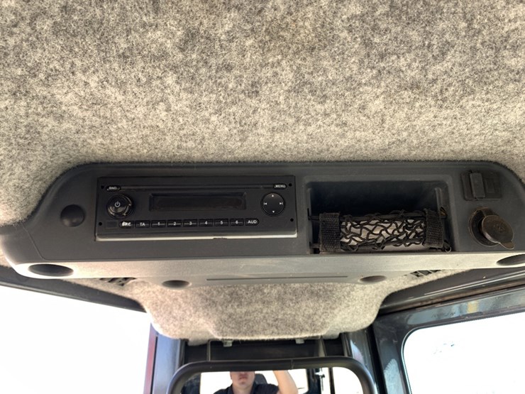 2016-deere-850k-lgp-image-8