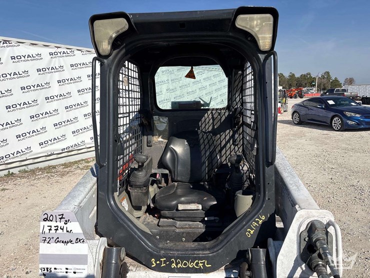 2017-bobcat-t550-image-17