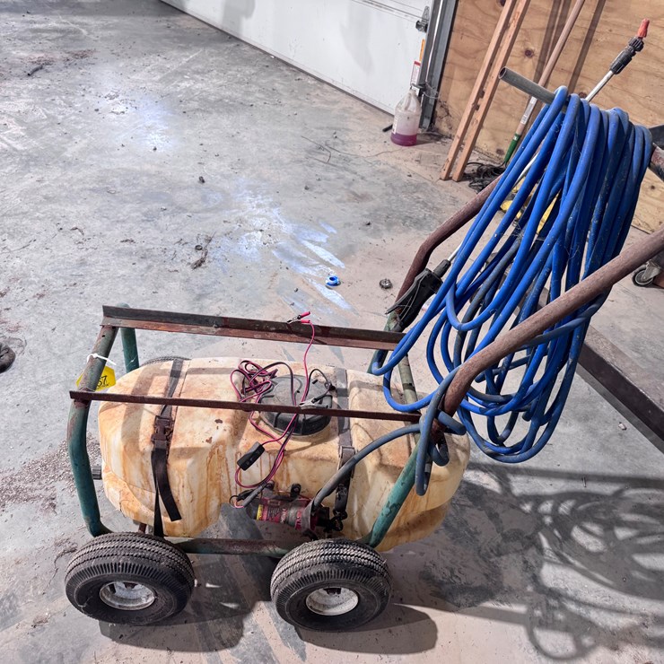 #1067 • Sprayer in Cart