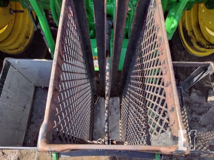 2009-john-deere-6330-image-23