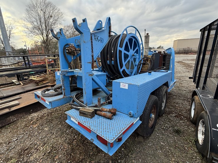 2013-caterpillar-c4.4-image-9