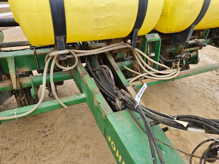 john-deere-7200-image-12