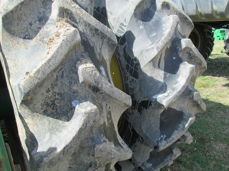 john-deere-8310-image-10