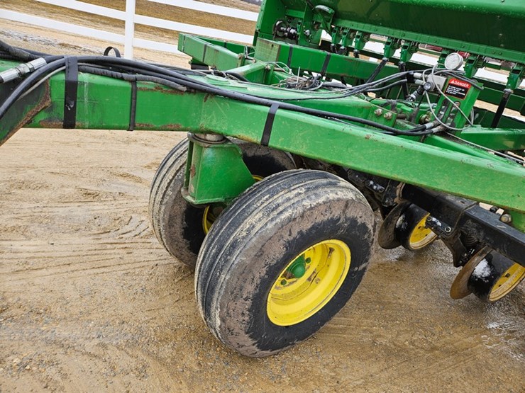 john-deere-15-image-43