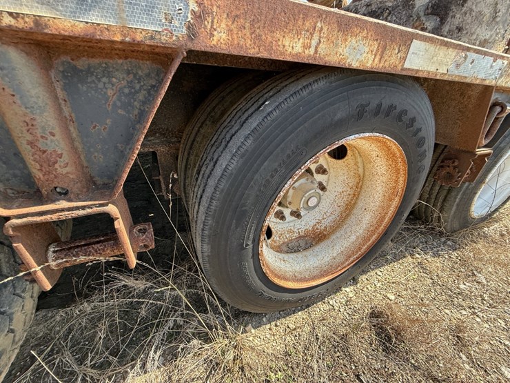 2006-nuttall-40'-x-102"-55-ton-3-axle-narrow-neck-lowboy-image-10