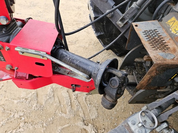 massey-ferguson-1383-image-12