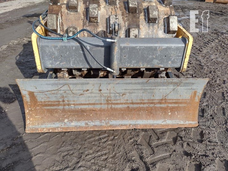 2017-volvo-sd45b-image-14