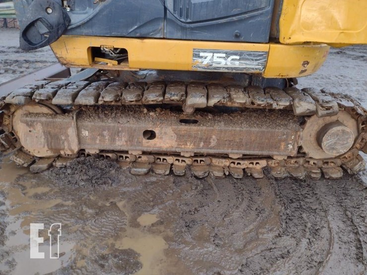 2019-deere-75g-image-24