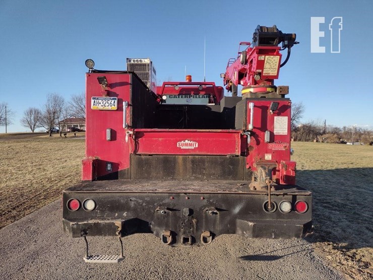 2013-peterbilt-337-image-4