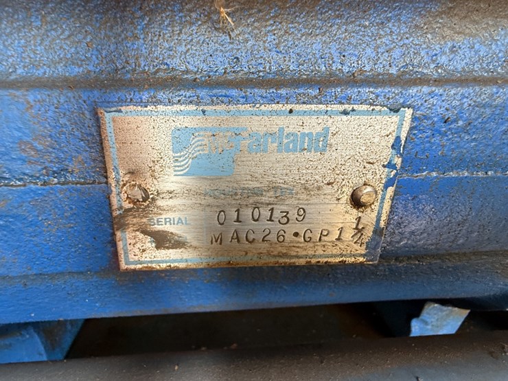 1996-freightliner-fl70-image-13