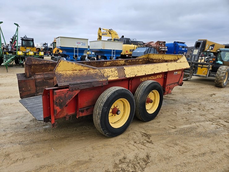 new-holland-185-image-5