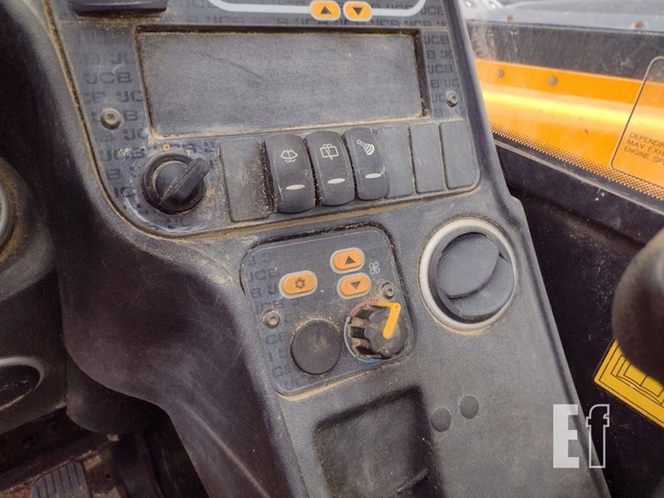 2017-jcb-507-42-image-8