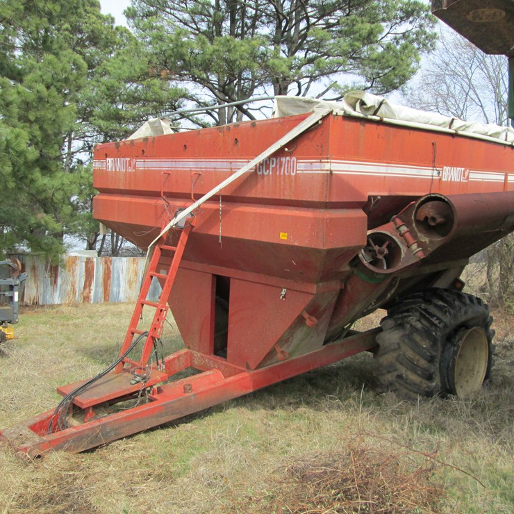 #27351 • Brandt GPC1700 1700bu Grain Cart 301