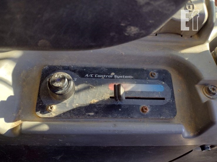 kubota-svl65-2-image-10