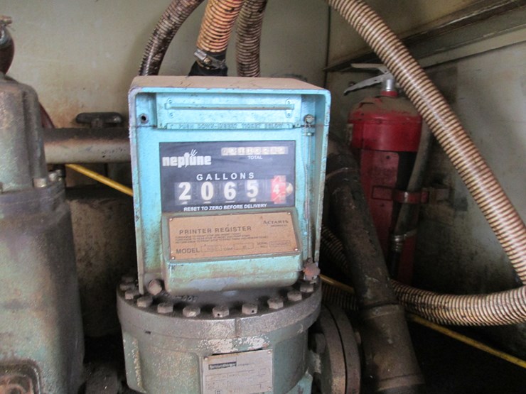 2001-freightliner-fl70-image-11