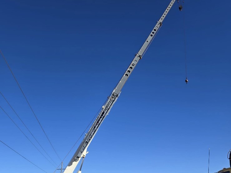 2014-terex-rt230-image-1