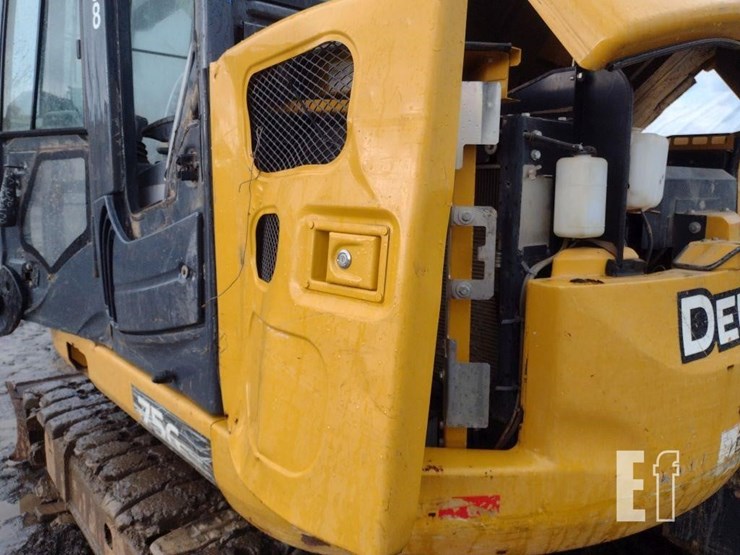 2019-deere-75g-image-46