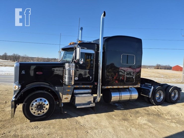 2013-peterbilt-388-image-2