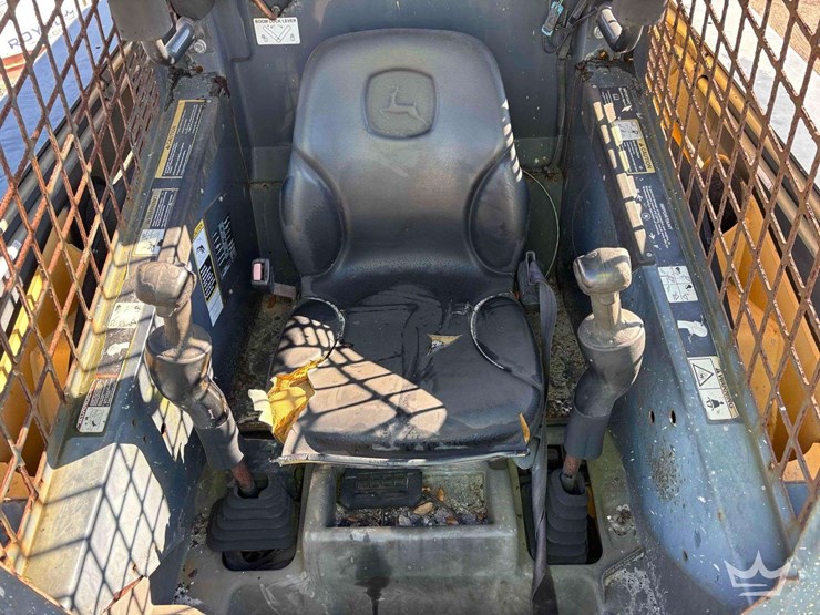 2012-deere-328d-image-7