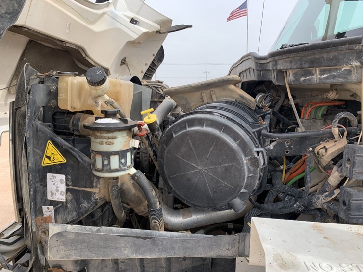 2009-international-workstar-7500-image-14