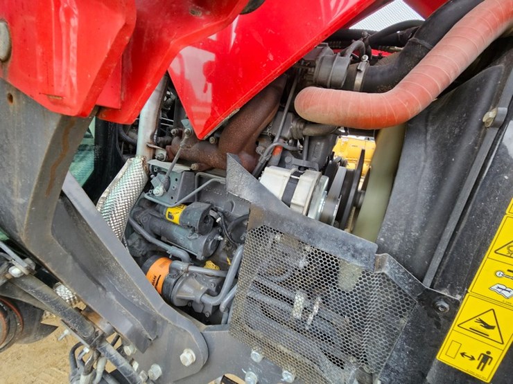 massey-ferguson-4707-image-16