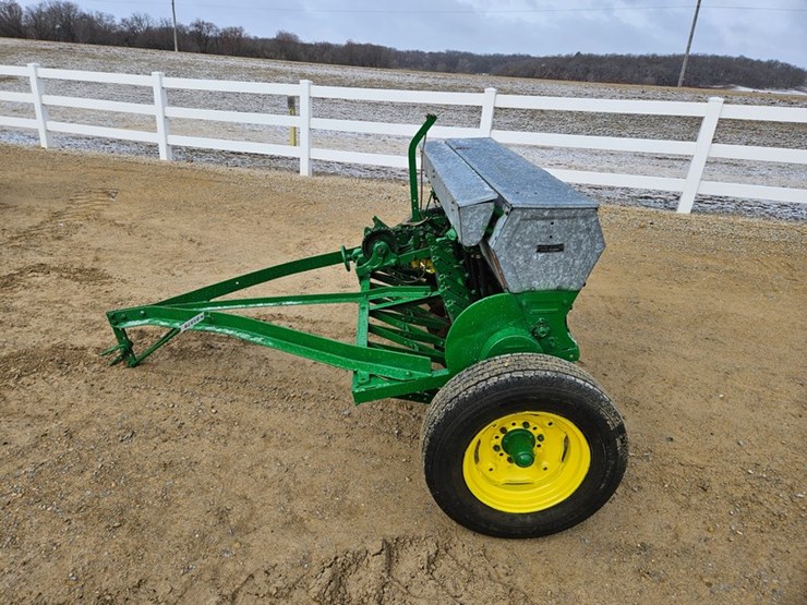 john-deere-5-image-2