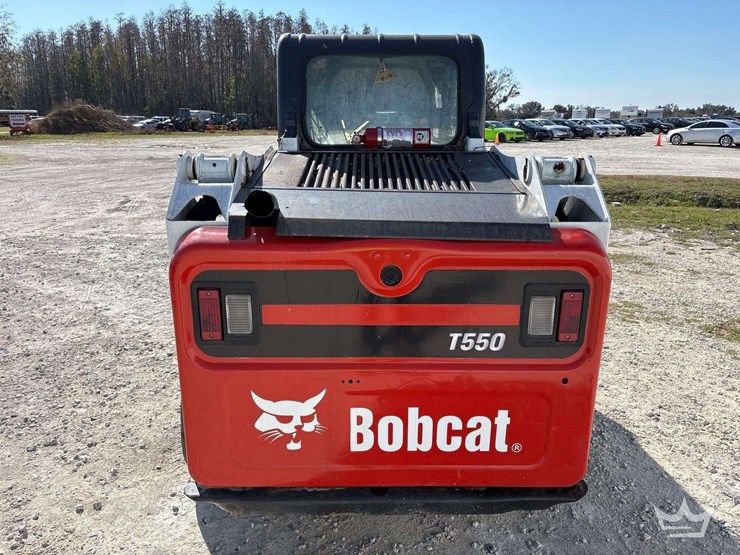 2017-bobcat-t550-image-38