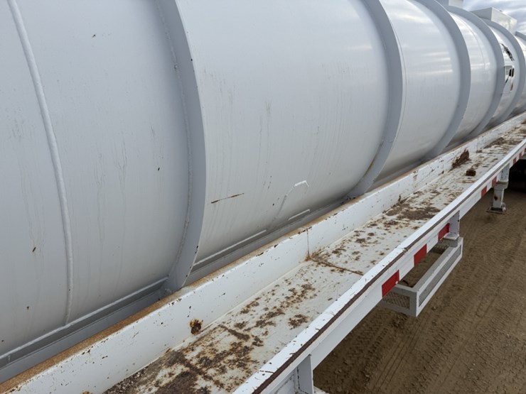 2014-overland-tank-inc-5,460-gal.-2-comp.-t/a-water-transport-trailer-image-15