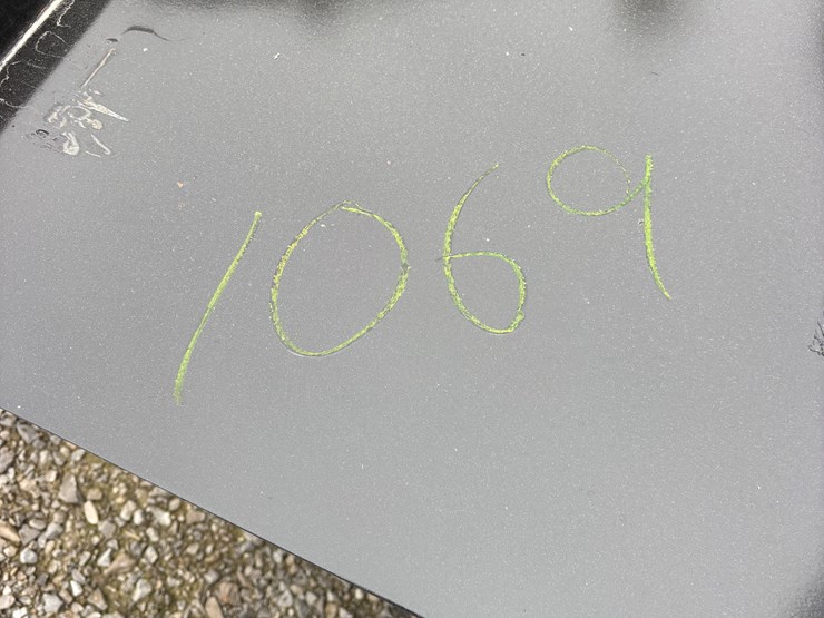 #1069-•-work-bench-28-in.-x-90-in-image-4