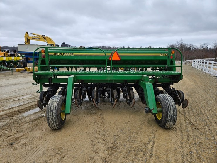 john-deere-15-image-4