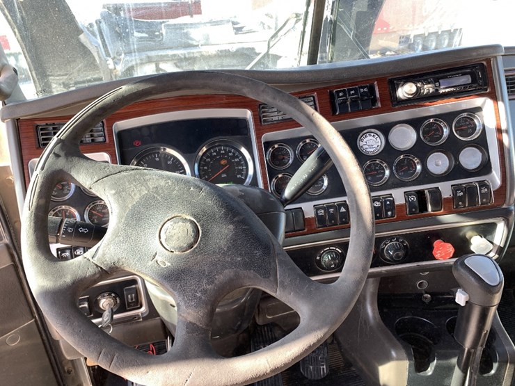 2007-kenworth-t800-image-12