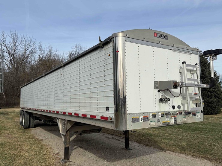 2017-wilson-grain-trailer-image-4