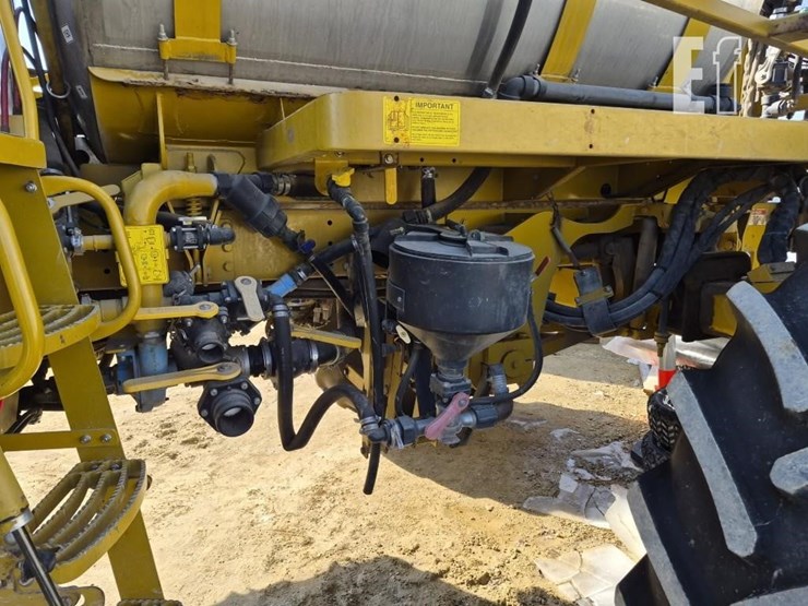 ag-chem-rogator-1254-image-13