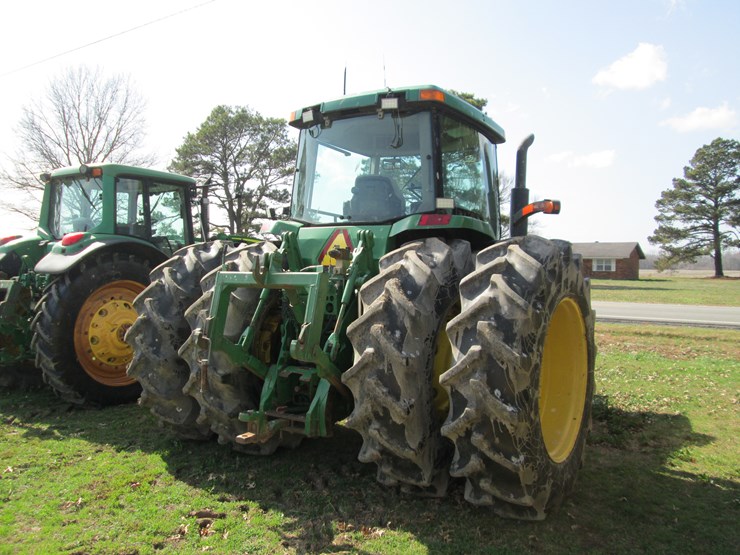 john-deere-8310-image-3