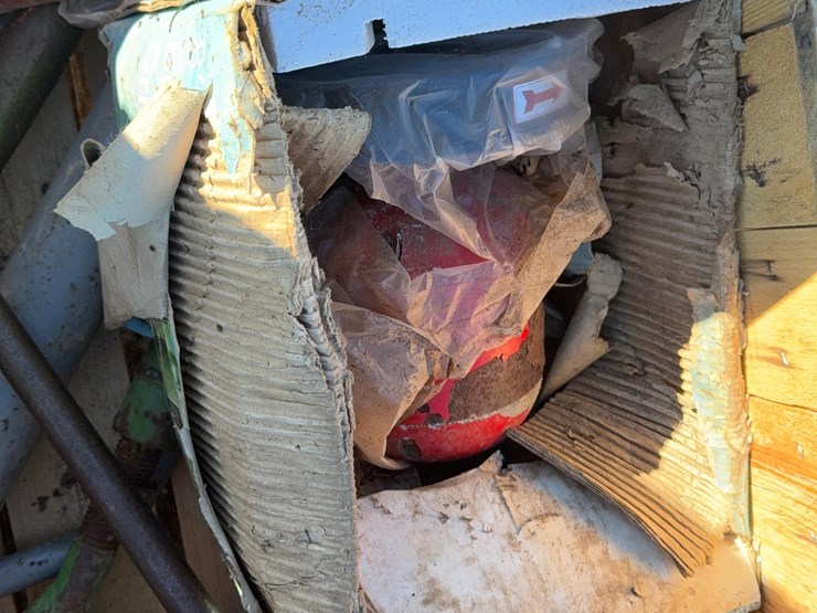 ridged-tools-,-bench-grinder-image-4