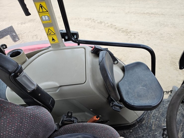 massey-ferguson-4707-image-26