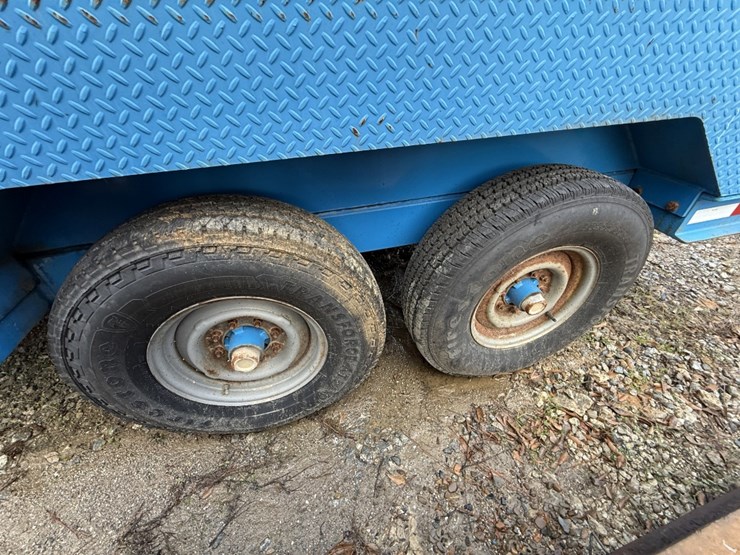 2013-caterpillar-c4.4-image-3