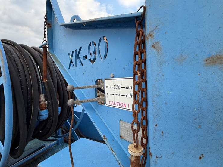 2013-caterpillar-c4.4-image-7