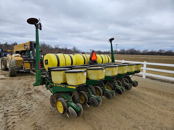 john-deere-7200-image-3