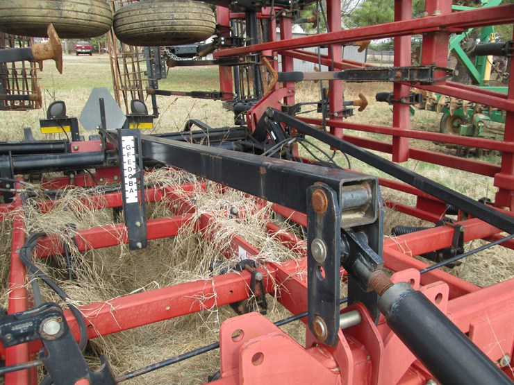 case-ih-200-image-27