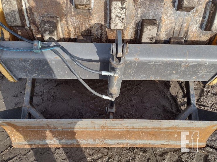 2017-volvo-sd45b-image-15