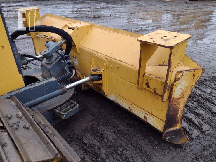 2015-deere-650k-lgp-image-19